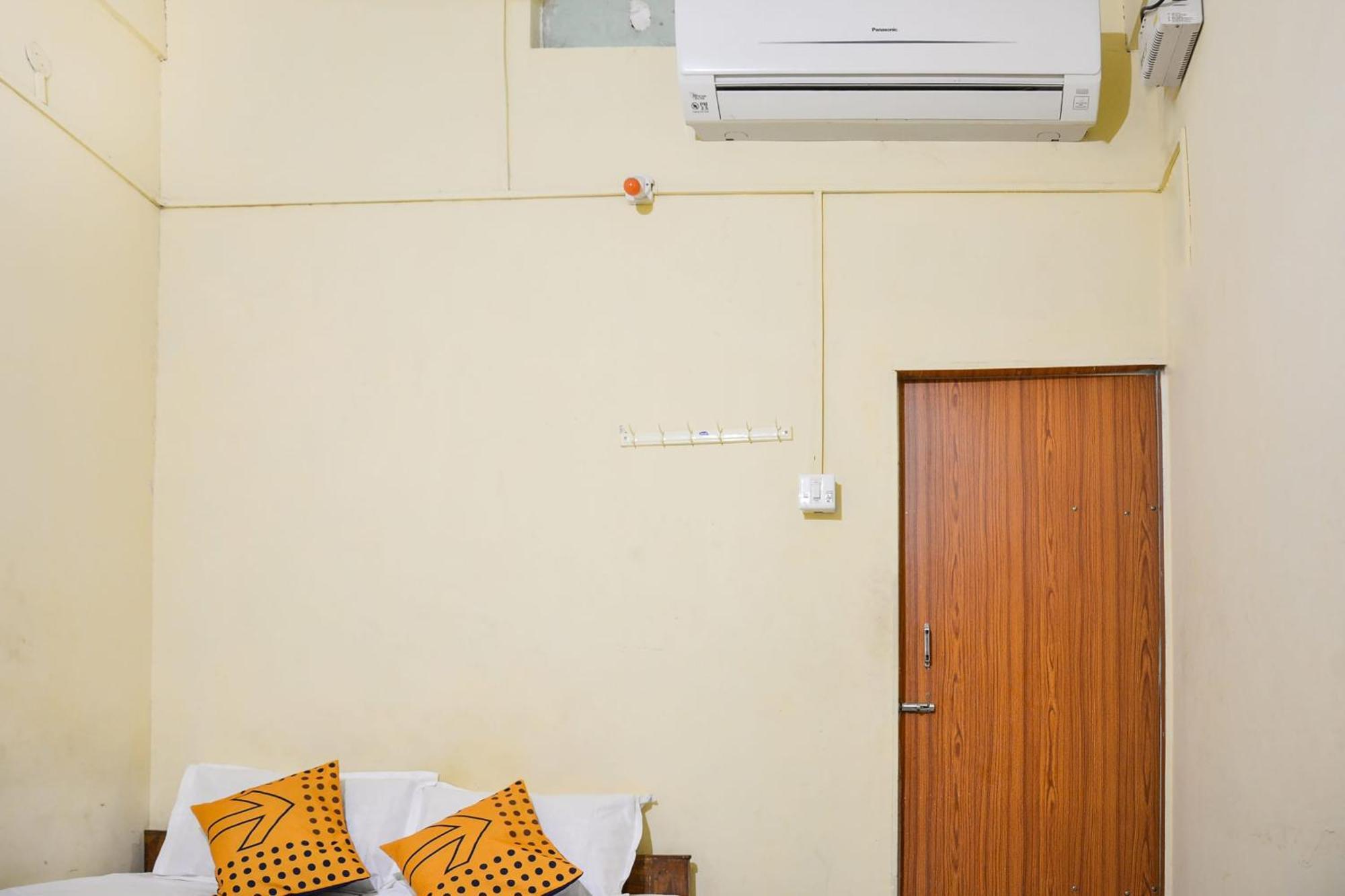Brahmapur Hotel O Flagship The Residence Inn מראה חיצוני תמונה