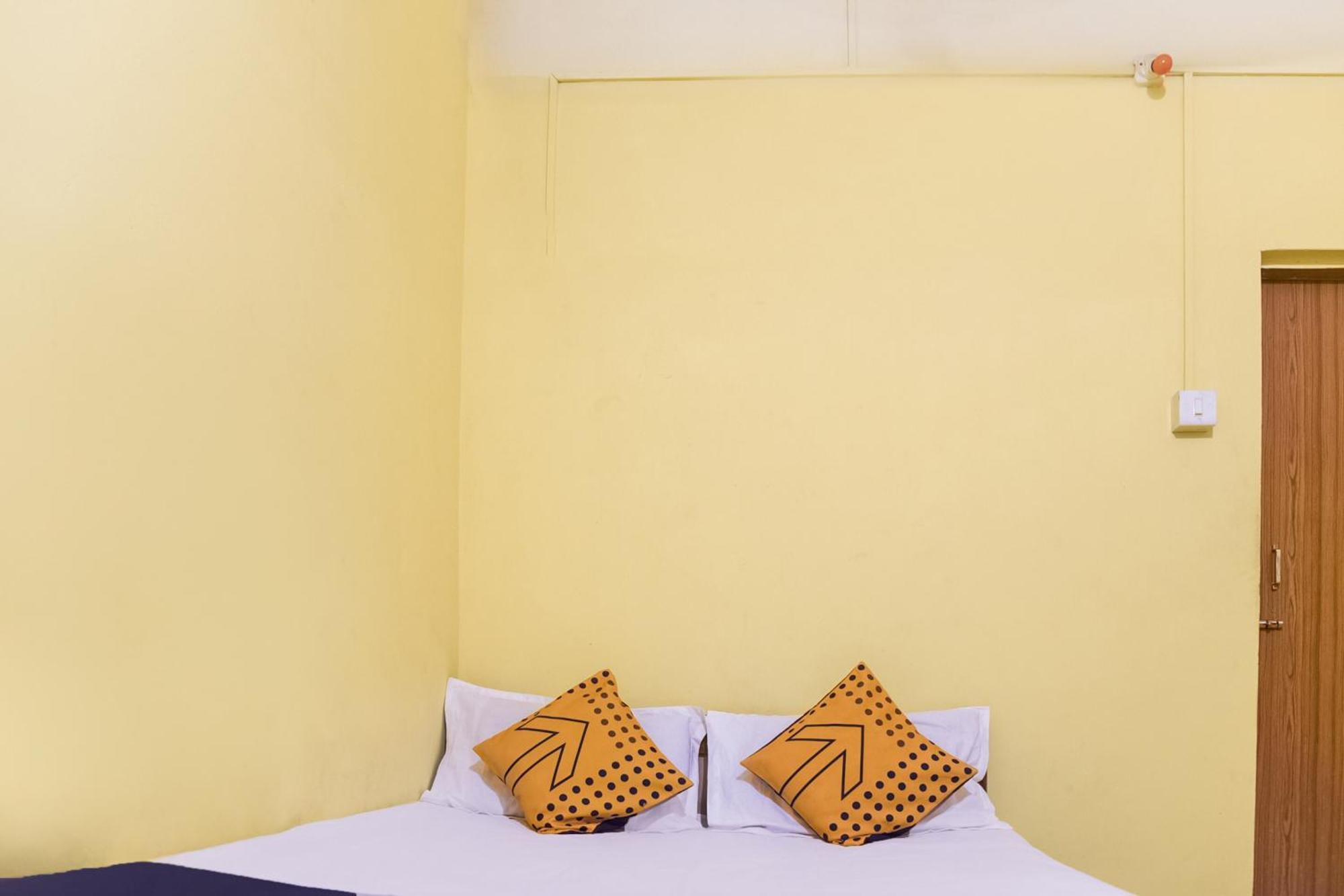 Brahmapur Hotel O Flagship The Residence Inn מראה חיצוני תמונה